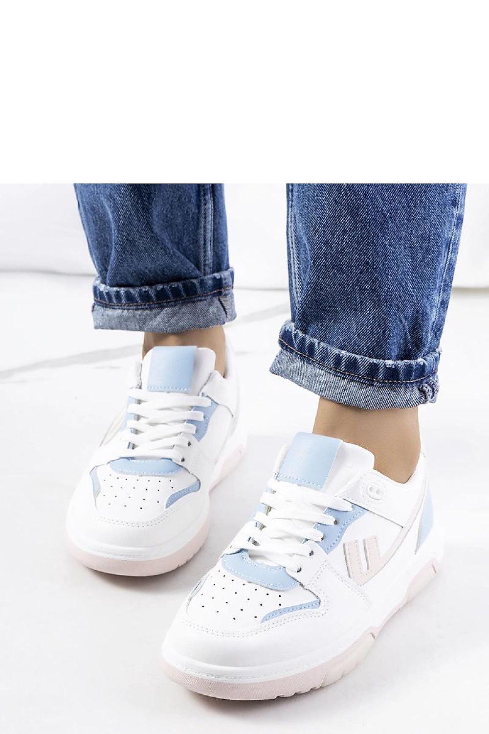 Sneakers model 208031 Solea