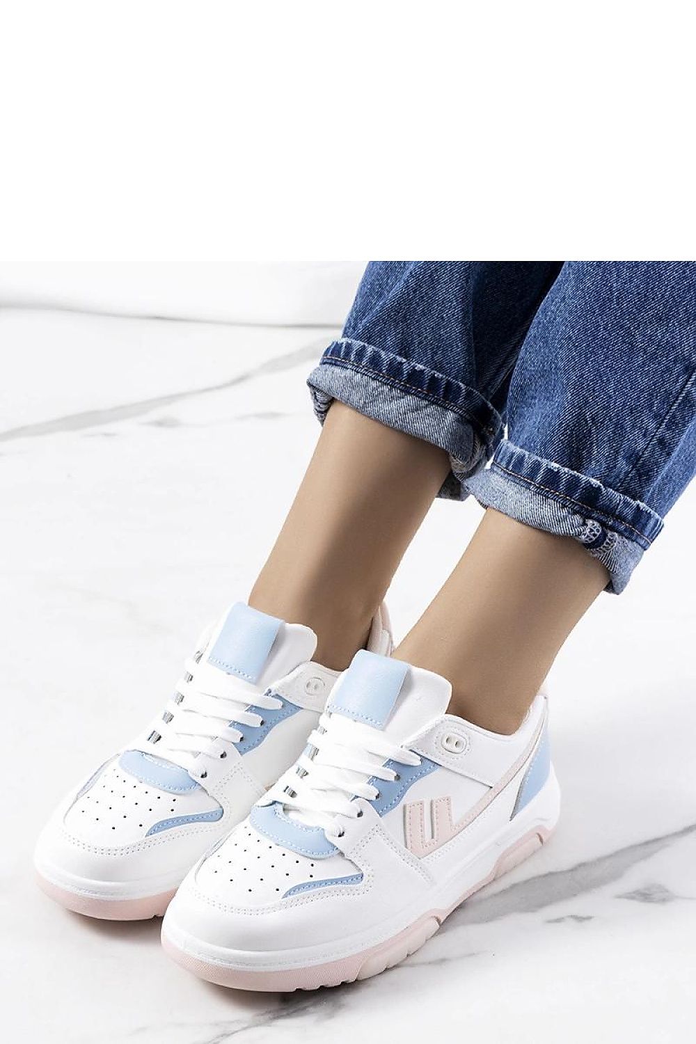Sneakers model 208031 Solea