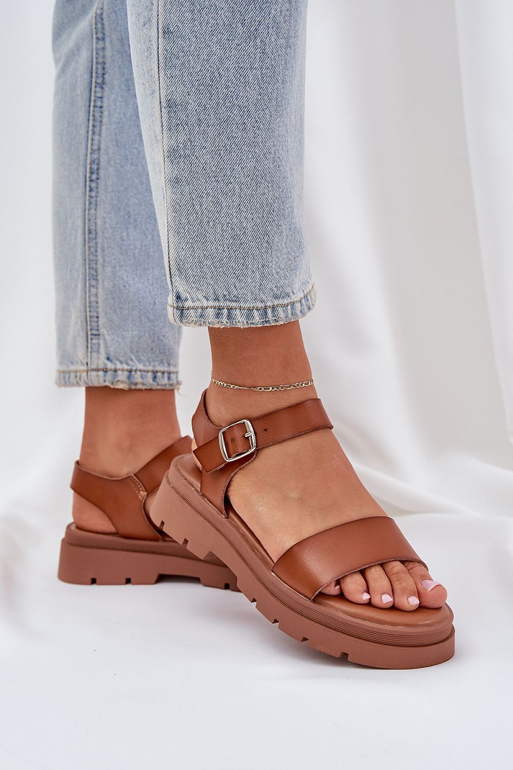 Sandals model 210165 Step in style