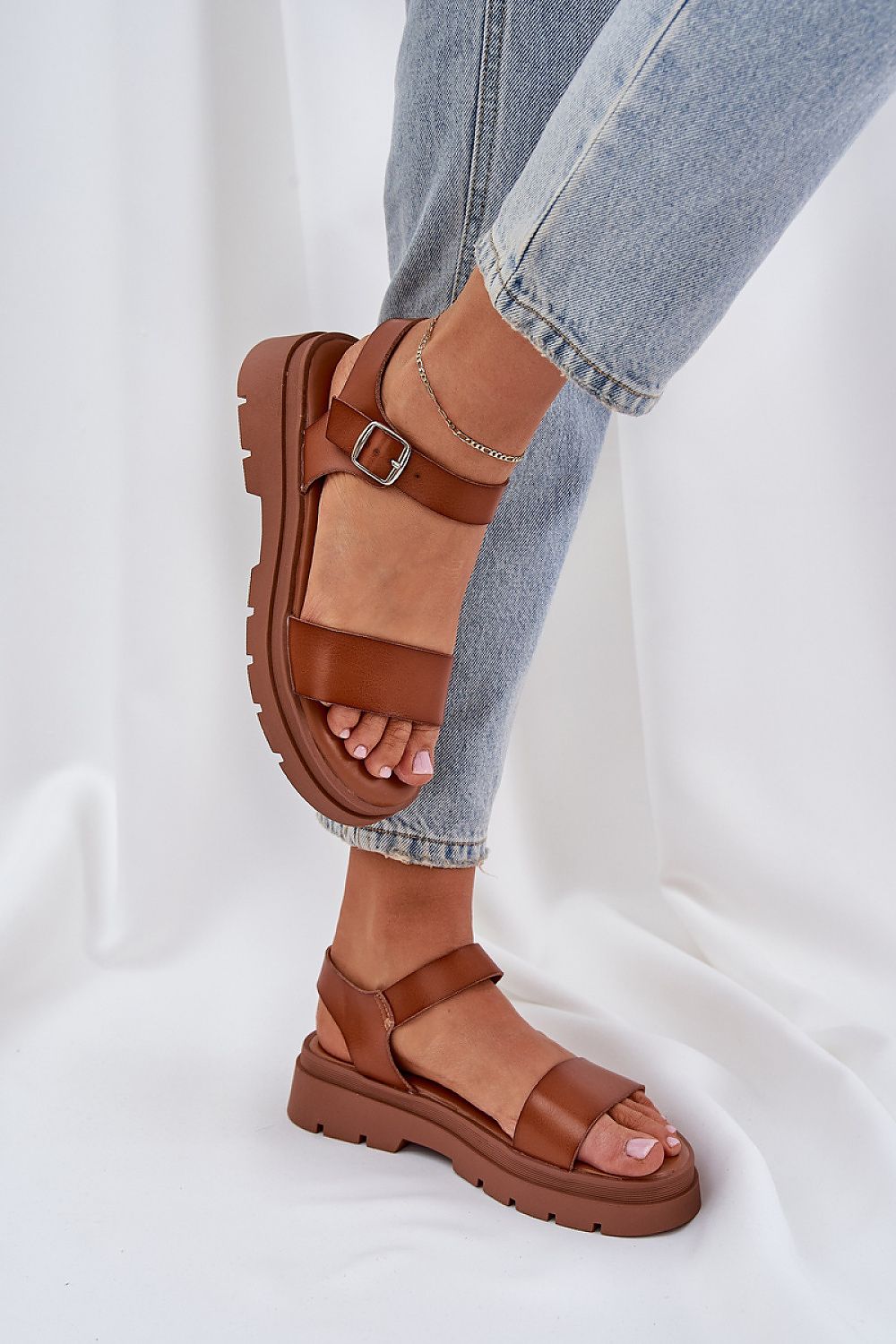 Sandals model 210165 Step in style
