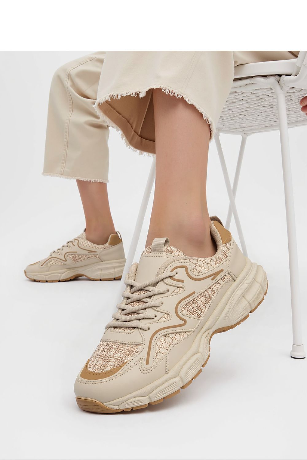 Sport Shoes model 210245 Inello