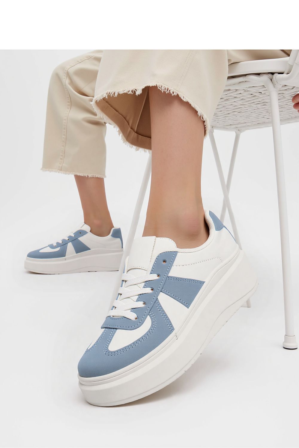 Sport Shoes model 210329 Inello