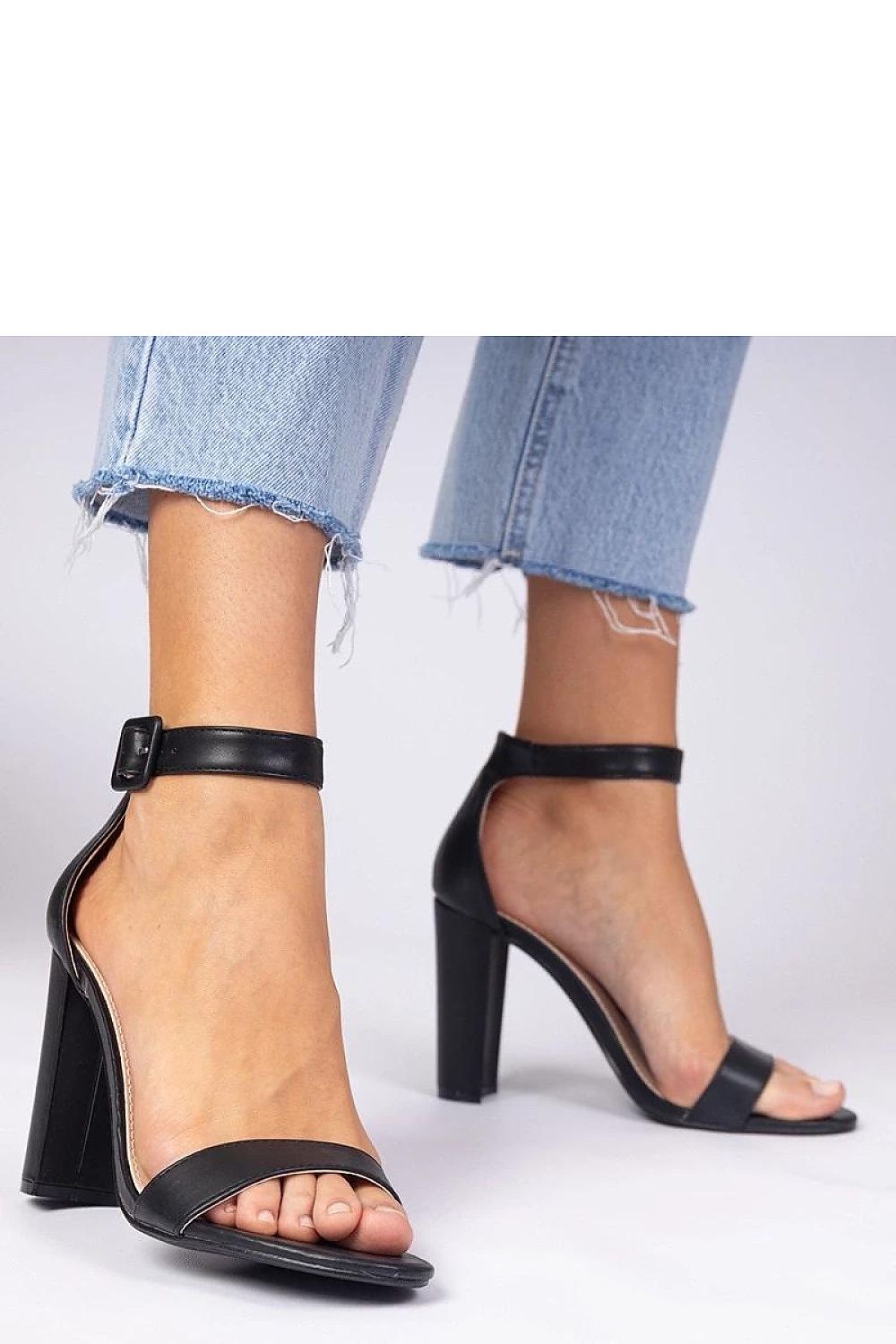 Heel sandals model 211052 PRIMO